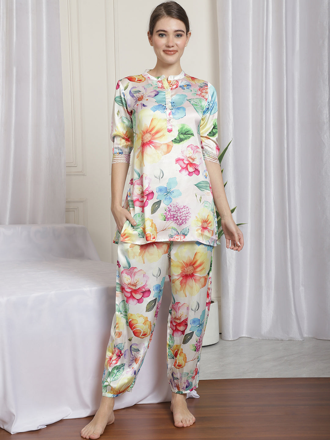 Linen Hritika White Floral Printed Co-ords Set