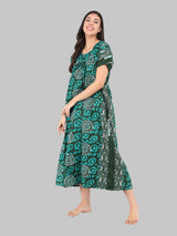 Green & White Women's Floral Printed Cotton Nighty