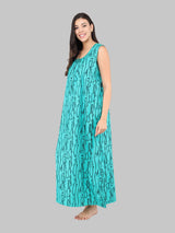Green And Black Women's Printed Cotton Wave Print Sleeveless Nighty